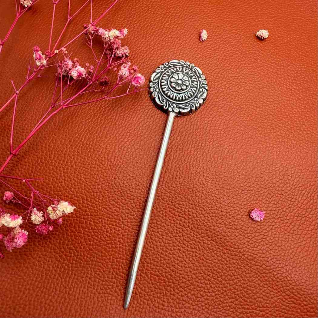 Atira Hair pin Atira Hair pin